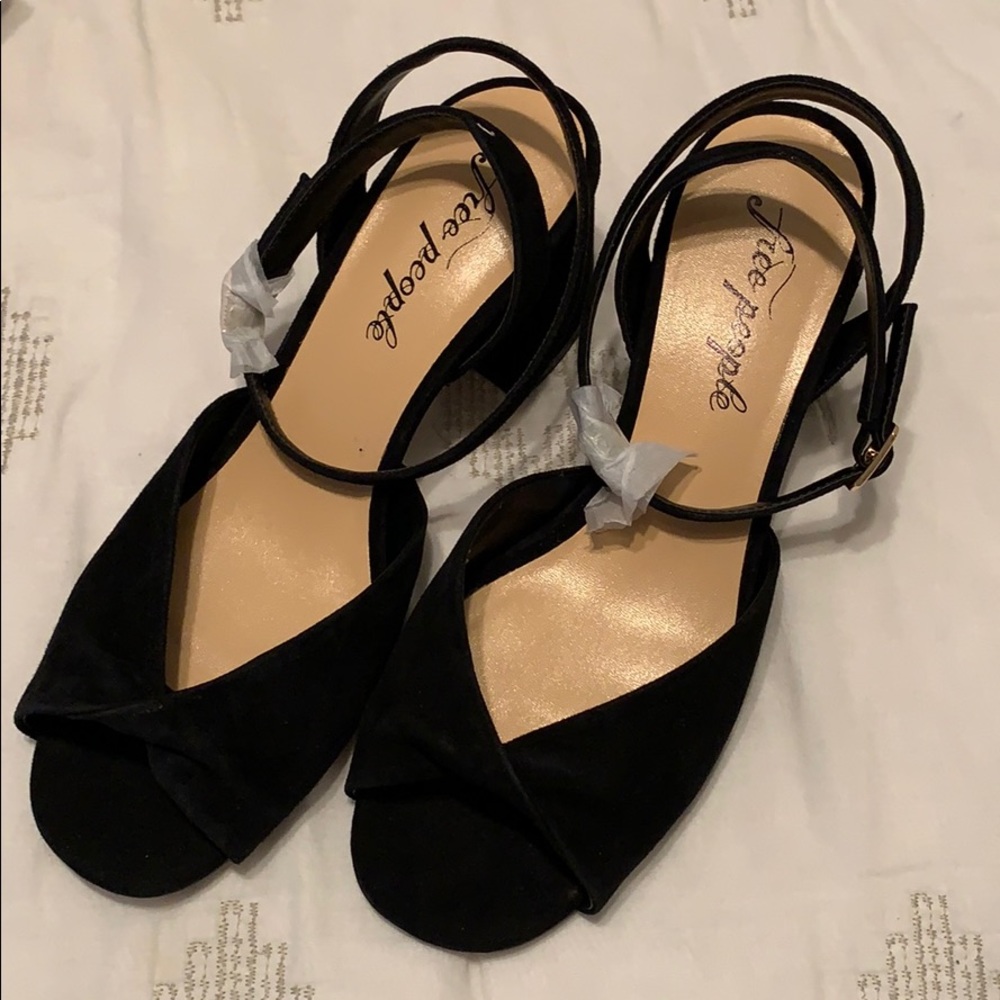 Free people black suede chunky heel